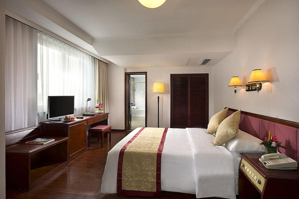 City Line Hotel